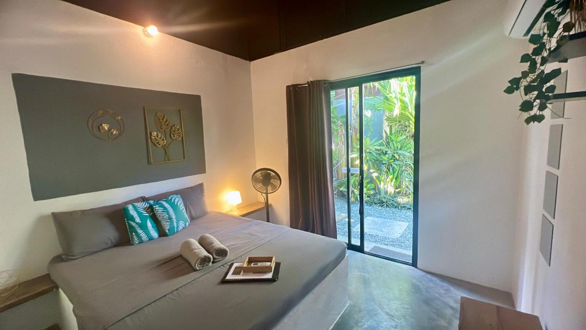 Yay Lodge Siargao, Private Room 1 With Ac & Hot Shower And Fast Starlink Wifi Хенераль-Луна Екстер'єр фото